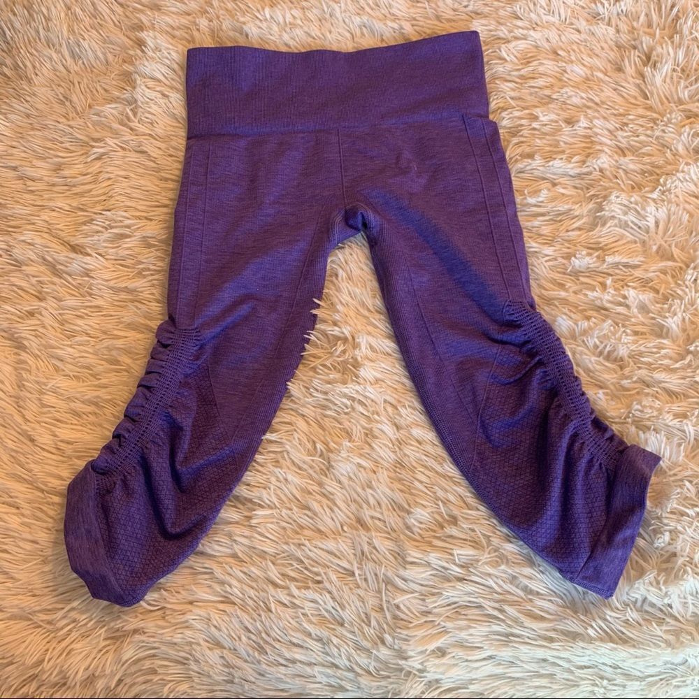 Lululemon seamless cropped leggings 
